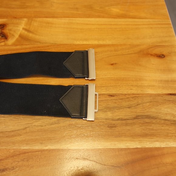Gold/Black Waist Belt - Picture 2 of 4